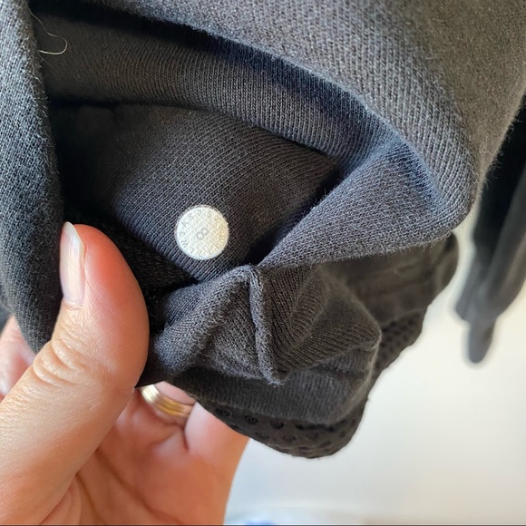 LULULEMON Warm Down Hoodie! Black Size 8 - Picture 7 of 9